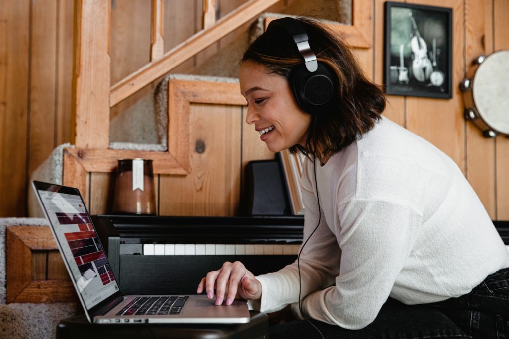 music, chat, chatbot, emotions